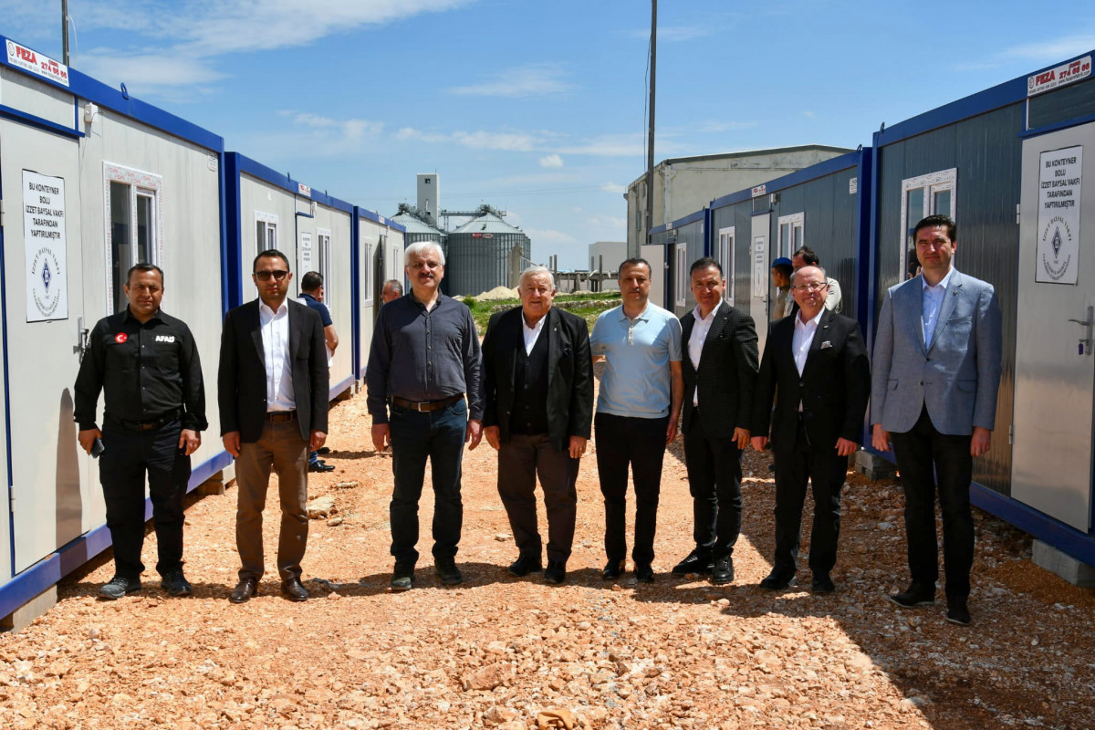 İZZET BAYSAL VAKFI DEPREM BÖLGESİNDE