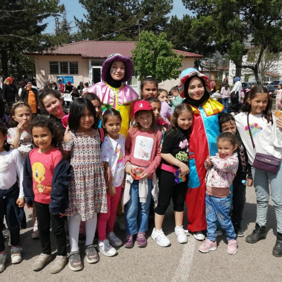 ÇİMENTO ÇAYDURT'UN KERMESİ MUTLU ETTİ HERKESİ