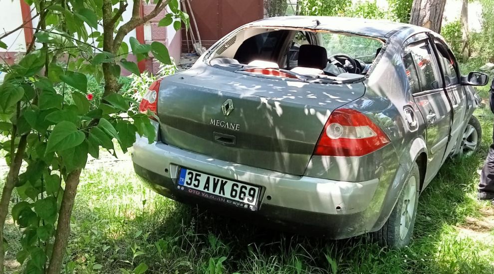 MUDURNU'DA AĞACA ÇARPAN OTOMOBİLİN SÜRÜCÜSÜ YARALANDI