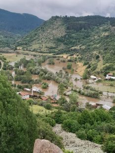 SEBEN KAYMAKAMI TUĞÇE ORHAN SELDEN ETKİLENEN KUZGÖLCÜK KÖYÜNDE
