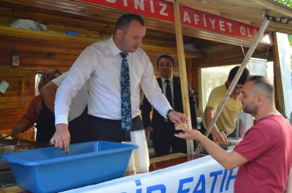 MHP VE ÜLKÜ OCAKLARINDAN ZAFER BAYRAMI HASSASİYETİ