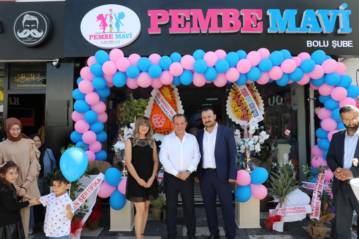 BEBEK VE ÇOCUKLAR İÇİN "PEMBE MAVİ KİDS BUTİK" AÇILDI