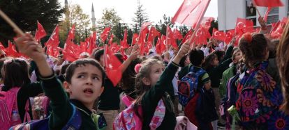BAYRAMI BAYRAM GİBİ YAŞAYANLARDA, YAŞATANLARDA BUGÜN