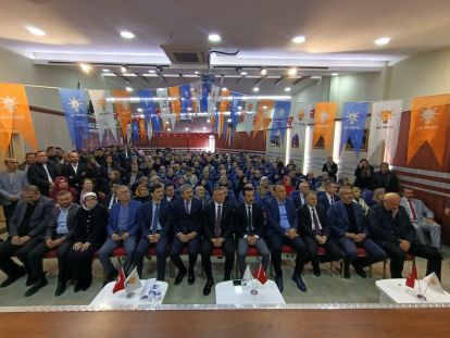 TECRÜBELİ SİYASETÇİNİN ADAY ADAYLIK BAŞVURUSUNDA SALON ALMADI