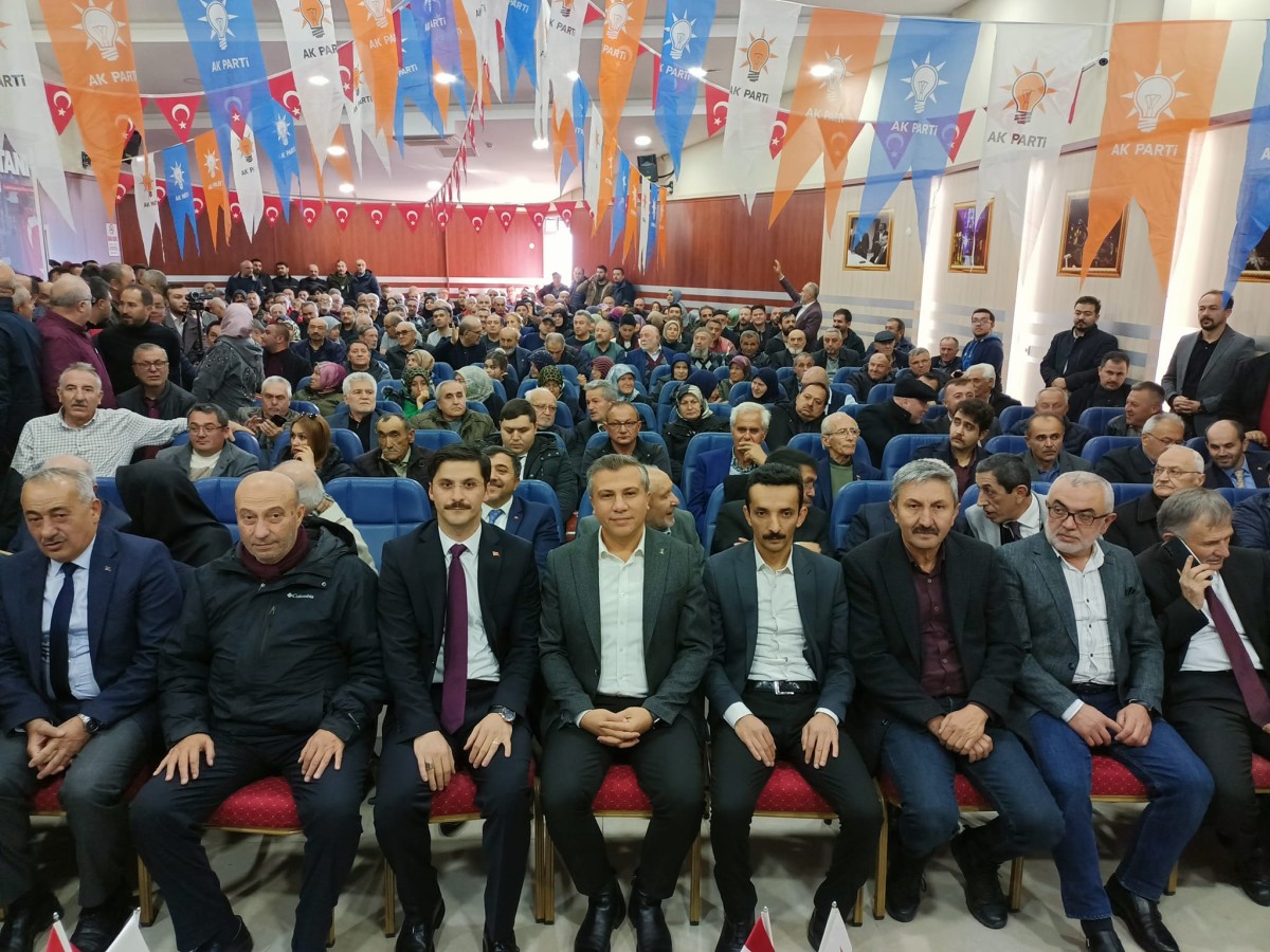 MUHAMMED HOCA YOĞUN BİR KATILIMLA ADAY ADAYLĞINI AÇIKLADI