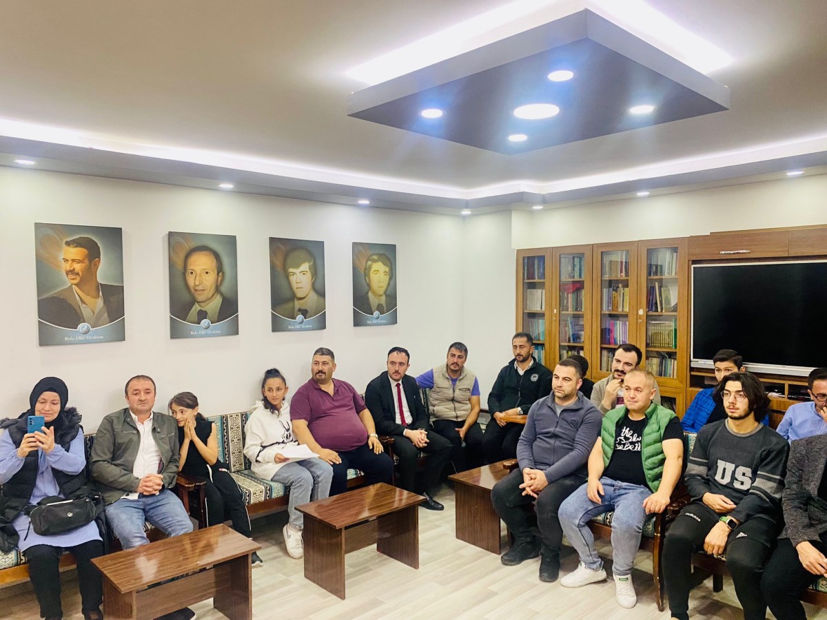ÜLKÜ OCAKLARINDAN ANLAMLI ŞİİR YARIŞMASI