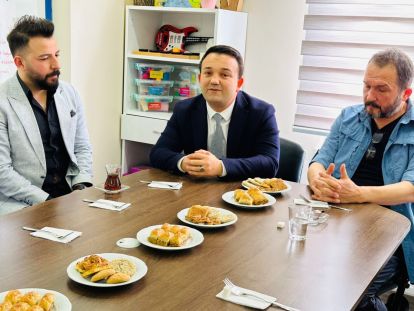 DURAK VE DEMİREL'DEN ÖZEL İZ AKADEMİ VE REHABİLİTASYON MERKEZİNE ÖZEL ZİYARET 