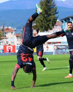 SANA DOĞRU GELİYORUZ SÜPER LİG!