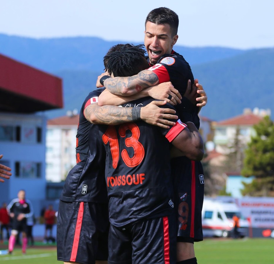 SANA DOĞRU GELİYORUZ SÜPER LİG!