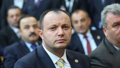 MAAŞLARI ÖDEMEYEN GEZER FABRİKASI İÇİN AKGÜL'DEN UYARI