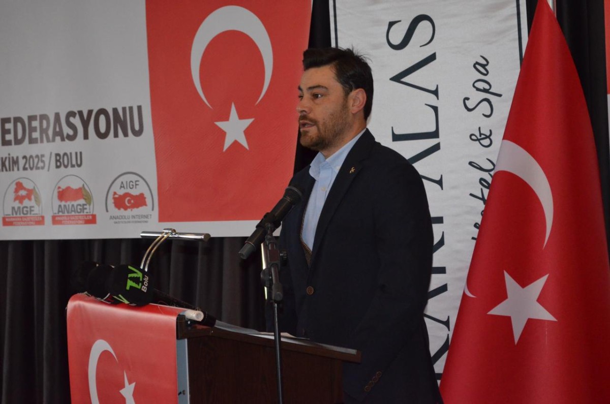 BASININ KALBİ BOLU'DA ATTI: “GERÇEK GAZETECİLİK YASAYLA GÜVENCE ALTINA ALINMALI”