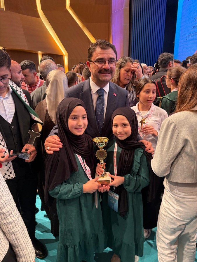 BOLU 15 TEMMUZ ŞEHİTLER İMAM HATİP ORTAOKULU TÜRKİYE BİRİNCİSİ OLDU