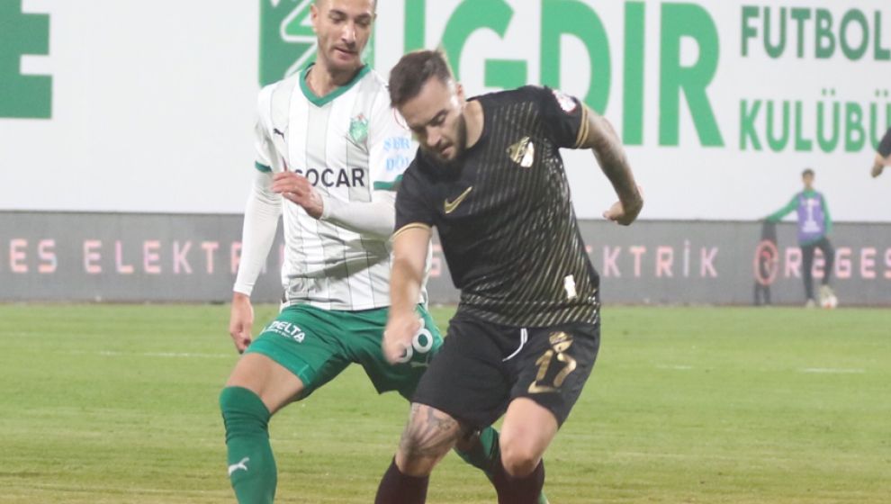 FİLM GİBİ MAÇTA BOLUSPOR 2 PUANI SON DAKİKADA KAYBETTİ