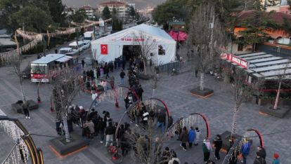 Bolu Belediye Başkanı Tanju Özcan, ilk iftarını Bolulularla yaptı