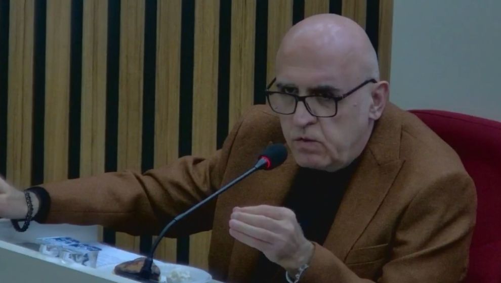 MHP'DEN HGS TEPKİSİ: “VATANDAŞA KOLAYLIK YERİNE CEZAİ UYGULAMA GİBİ OLDU”