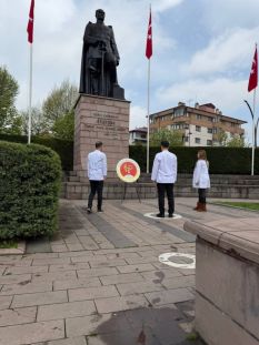 BOLU'DA ECZACILIK HAFTASI ETKİNLİKLERİ YOĞUN KATILIMLA GERÇEKLEŞTİ