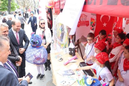 İZZET BAYSAL ŞÜKRAN GÜNLERİ'NDE EĞİTİM STANTLARINA YOĞUN İLGİ