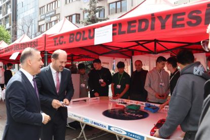 İZZET BAYSAL ŞÜKRAN GÜNLERİ'NDE EĞİTİM STANTLARINA YOĞUN İLGİ
